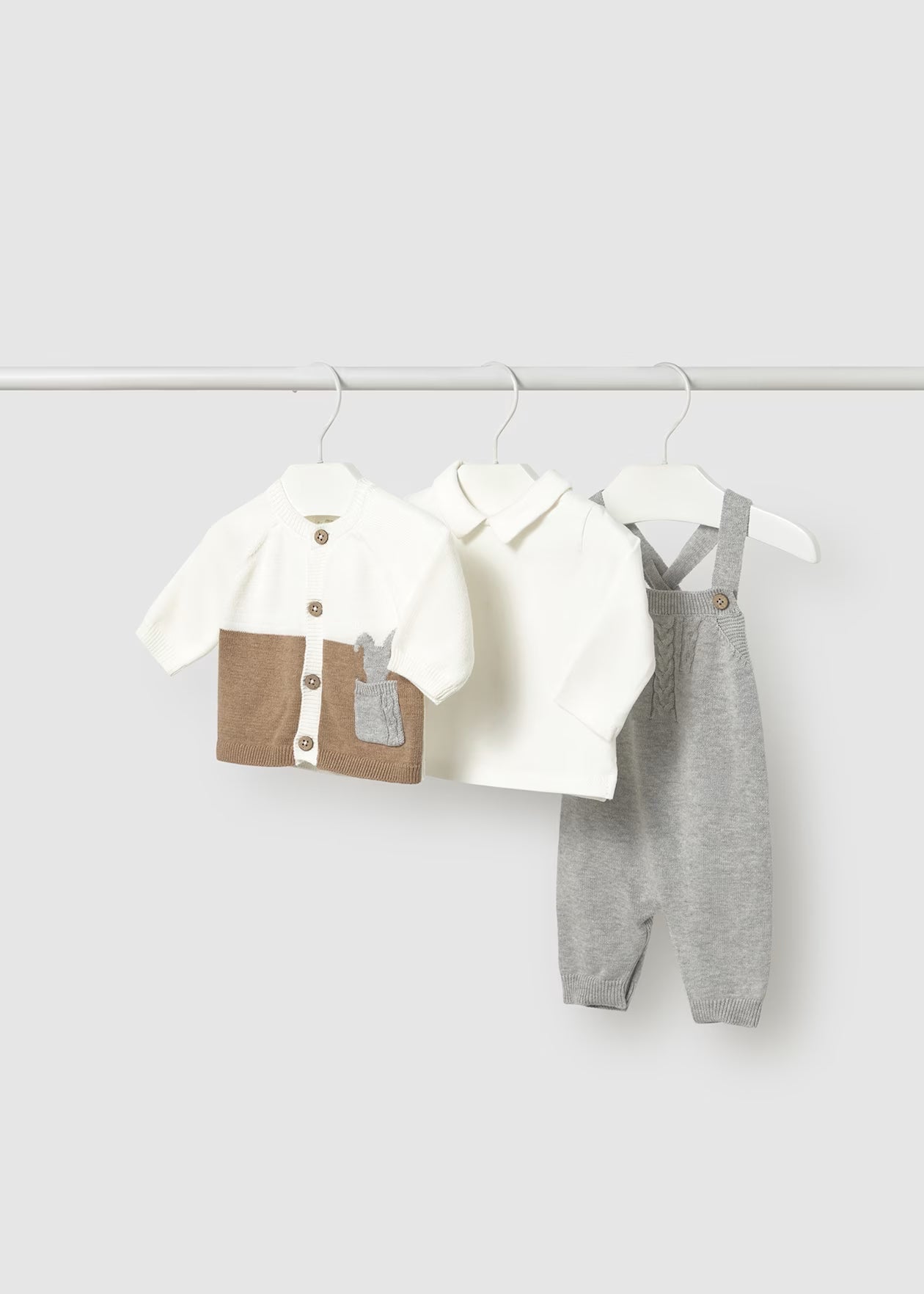Conj. jardineira tricot - mayoral - New Born menino - AW25-2617